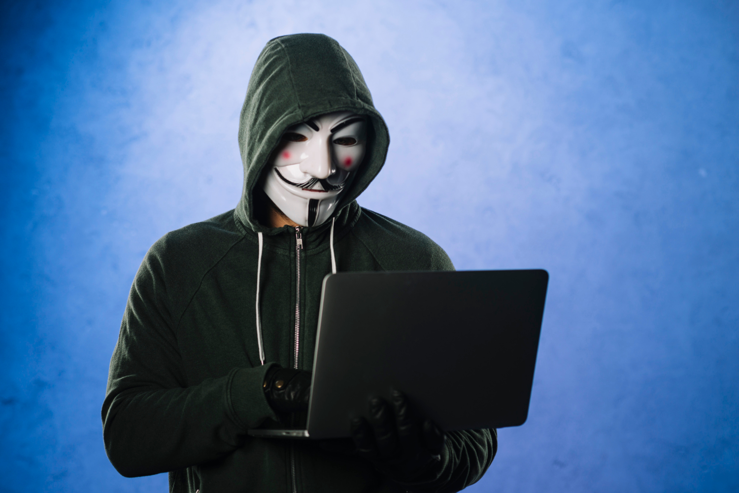 Anonymous ostrzega przed TikTokiem