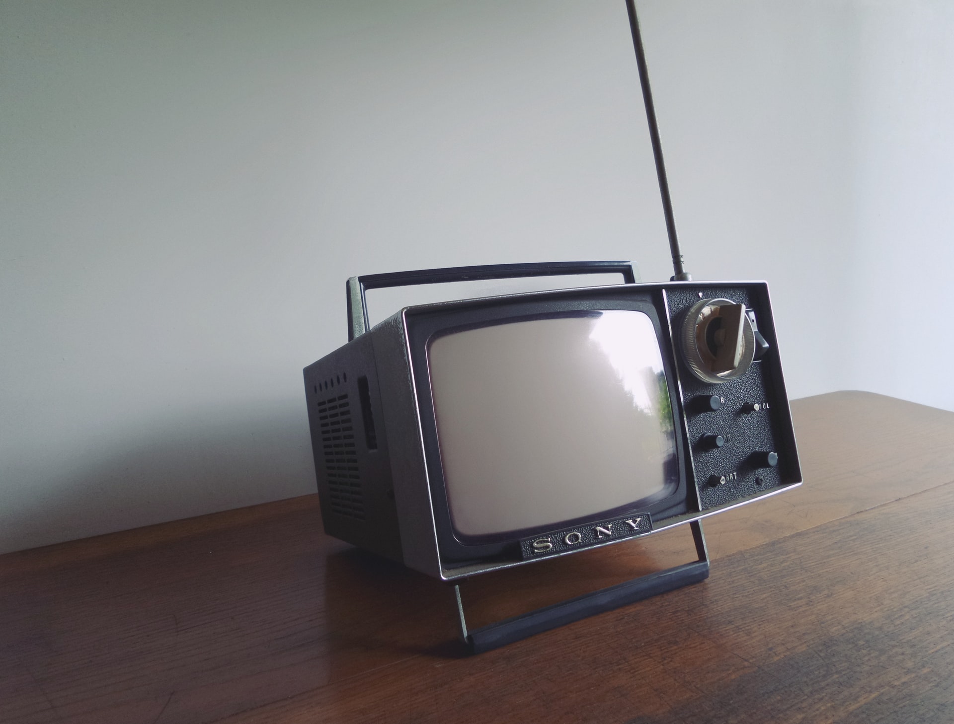 Jak wyrejestrować telewizor albo inny odbiornik? - Thinknews